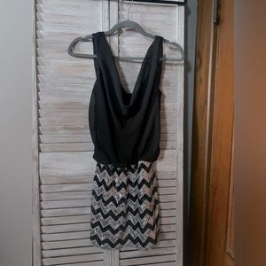 Cocktail sleeveless dress